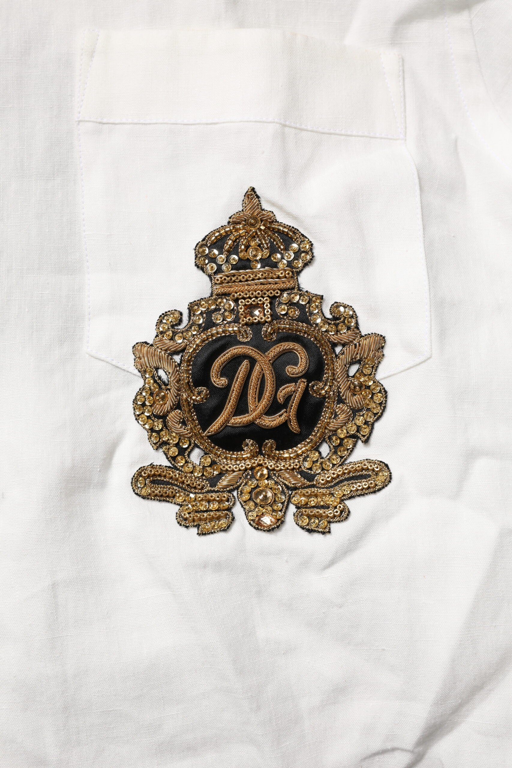 Dolce & Gabbana Weißes DG Crown Embellish Kleid Formales Hemd